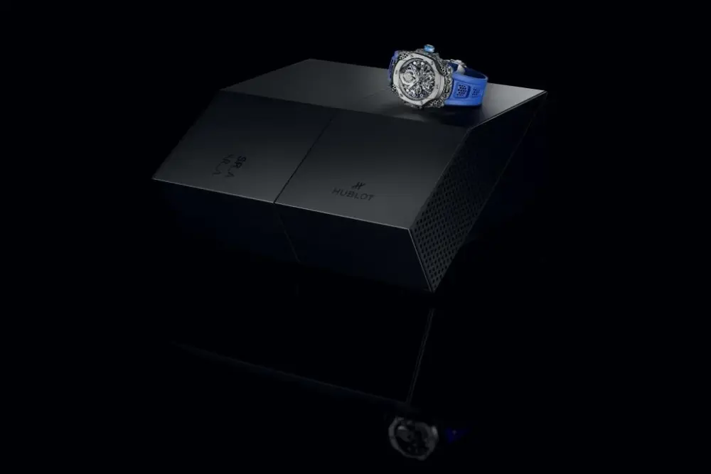Big Bang Tourbillon Carbon SR_A by Samuel Ross Ref. 428.NQ.0100.RX.SRA24 - Image 6